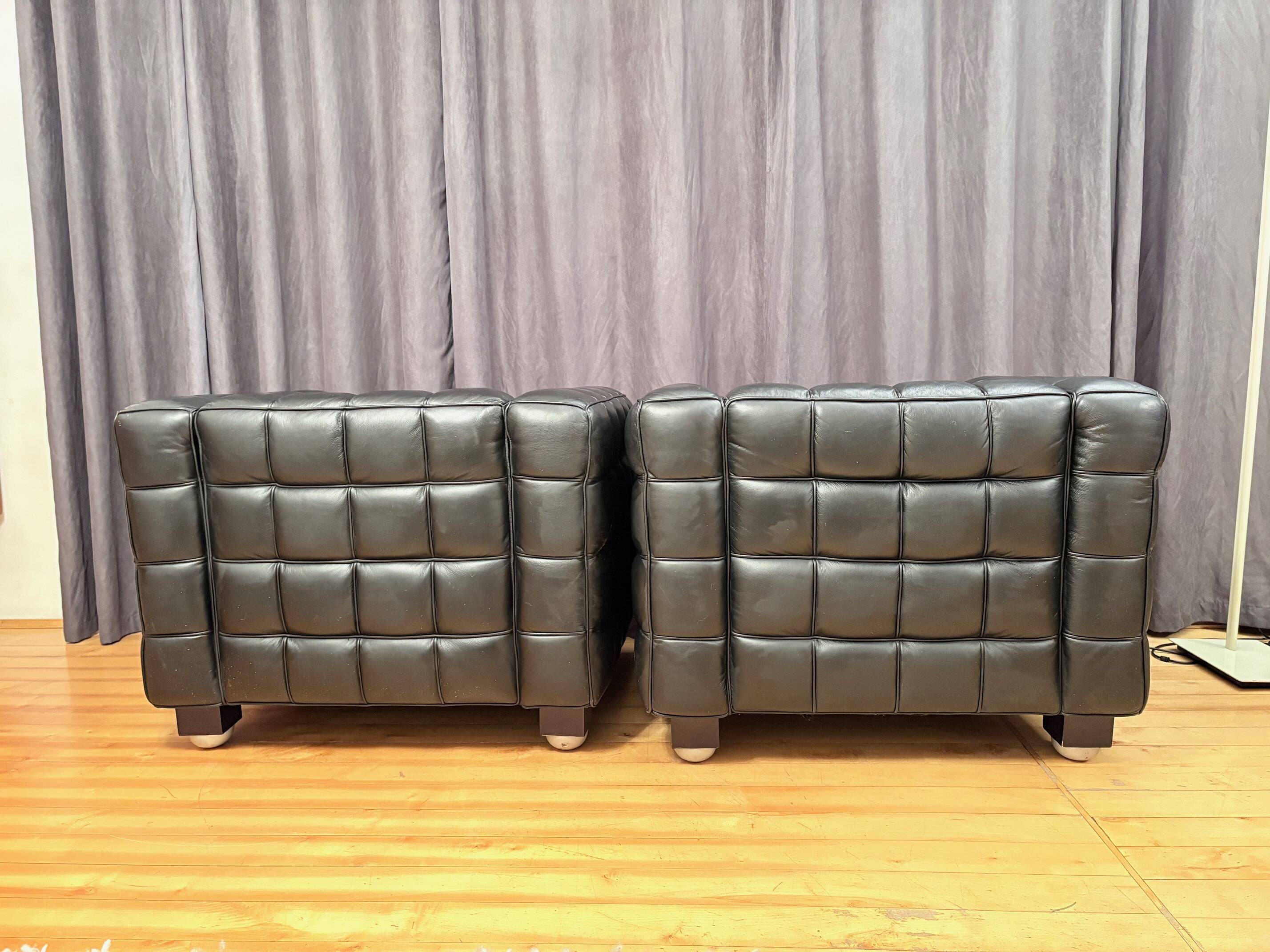 Paire de fauteuils Kubus 8020, conçus par Josef Hoffmann, Wittmann, Autriche