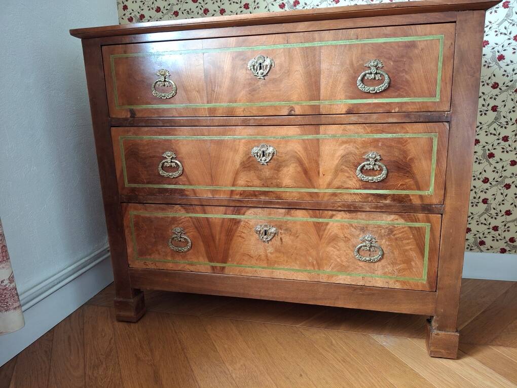 Empire chest of drawers with 3 drawers