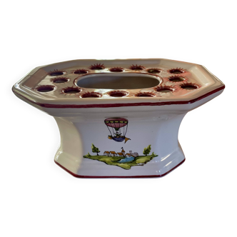 Moustier porcelain flower pick