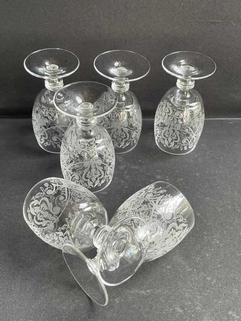 6 engraved crystal glasses