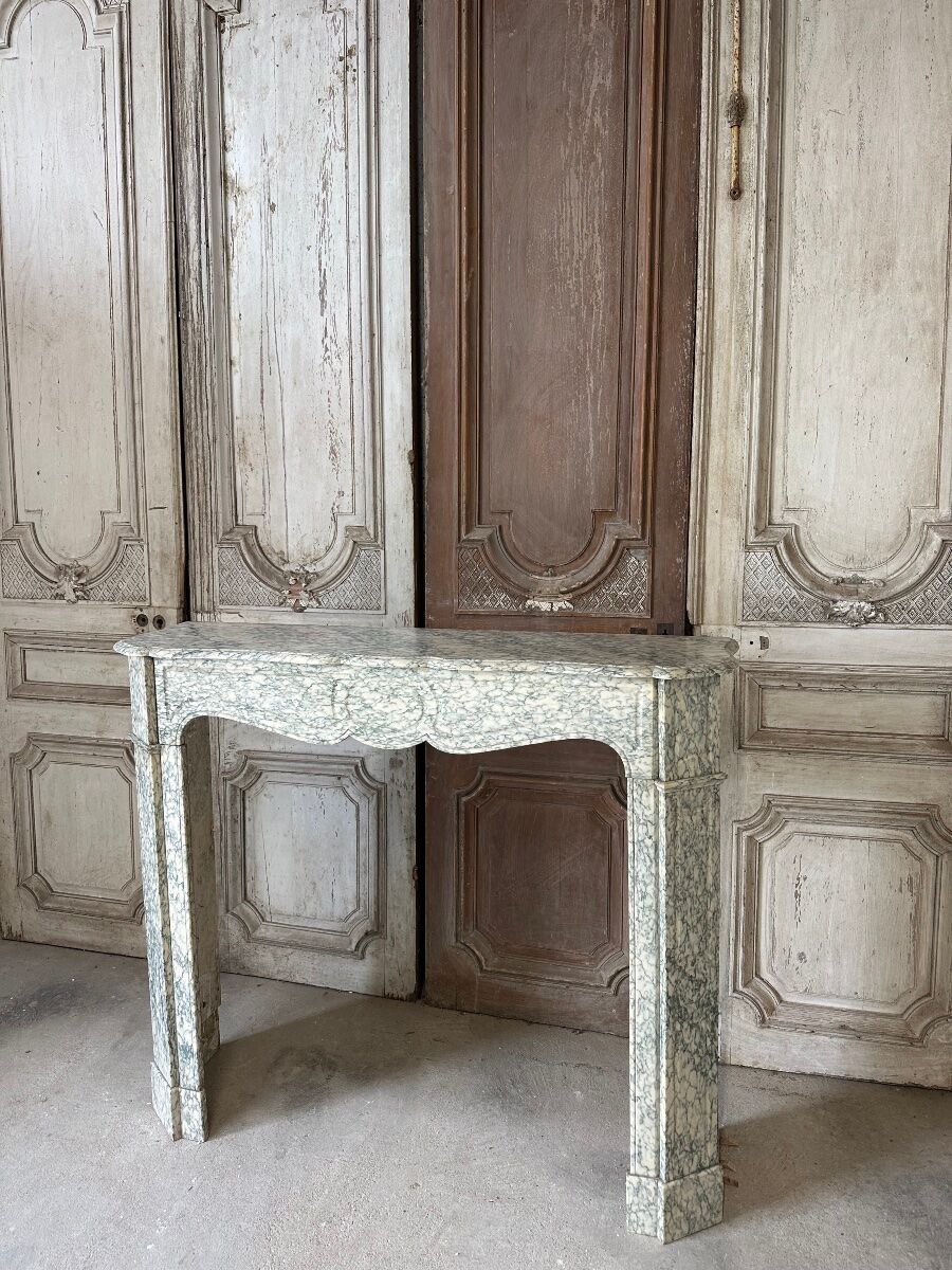 Cheminée de Louis XV pompadour circa 1900 marbre vert d’Estours