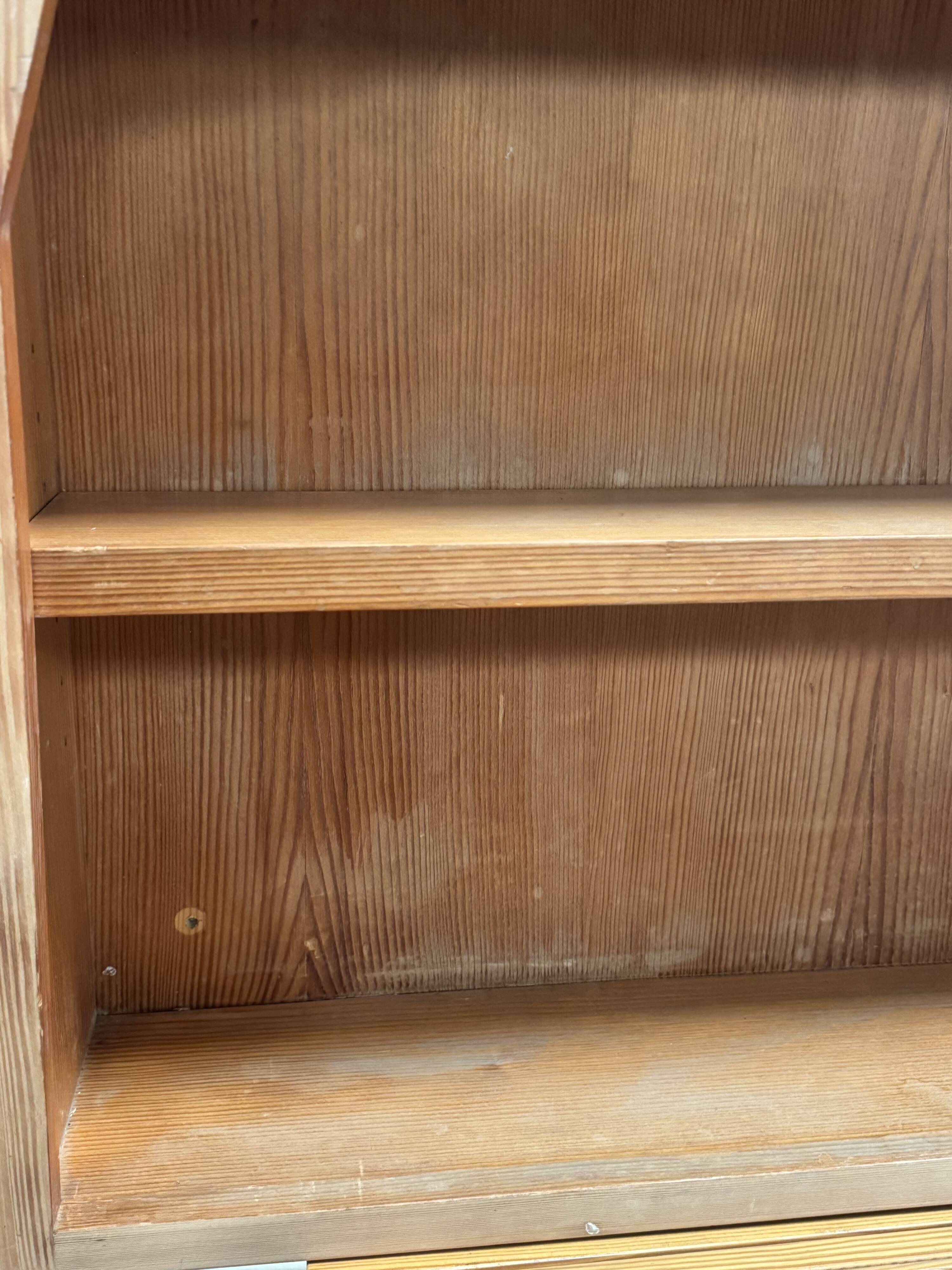 Étagère en bois