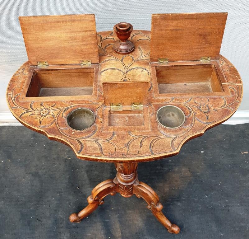 Magical work table for inspired artist