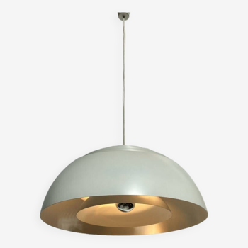 Suspension Louis Poulsen AJ Royal par Arne Jacobsen