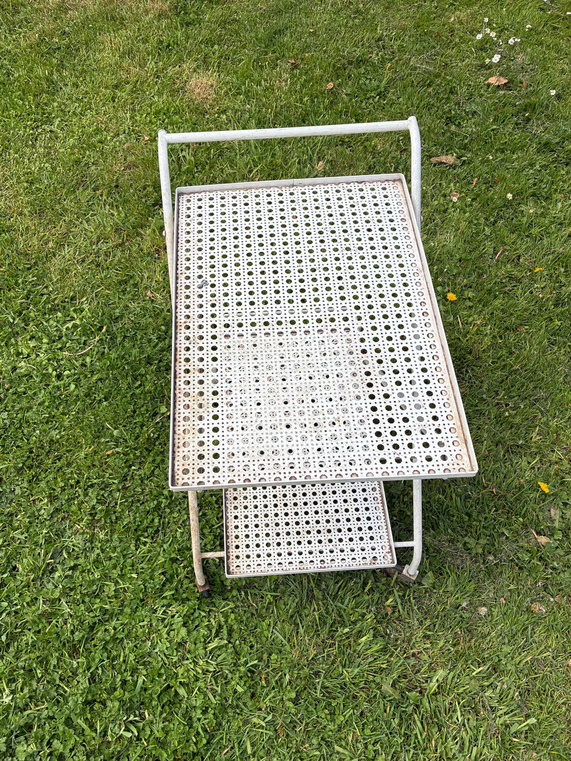 Mategot-style metal bar serving table 70