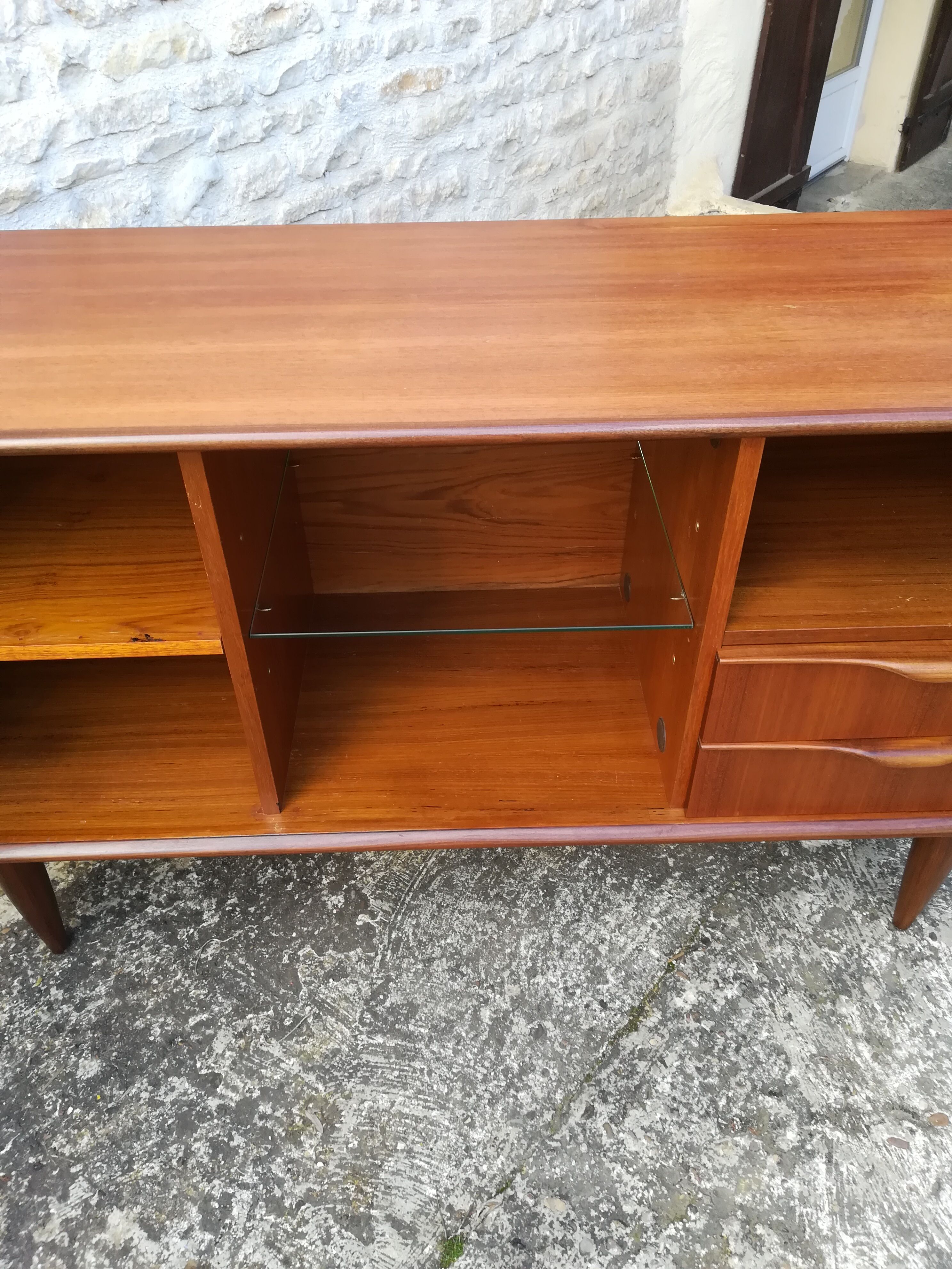 Scandinavian enfilade