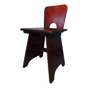 Art & craft reconstruction chair