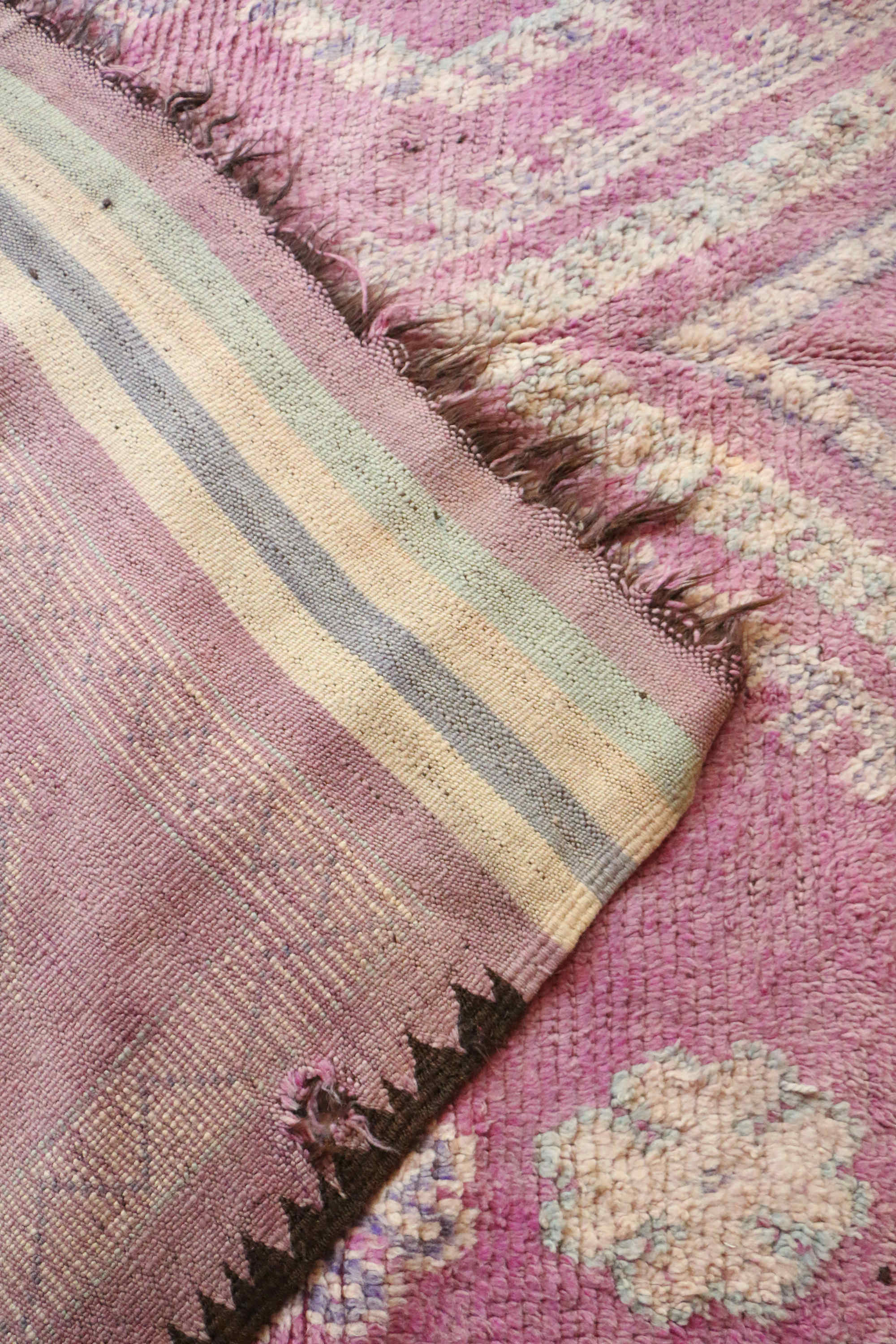 Moroccan Berber carpet 187 x 350 cm