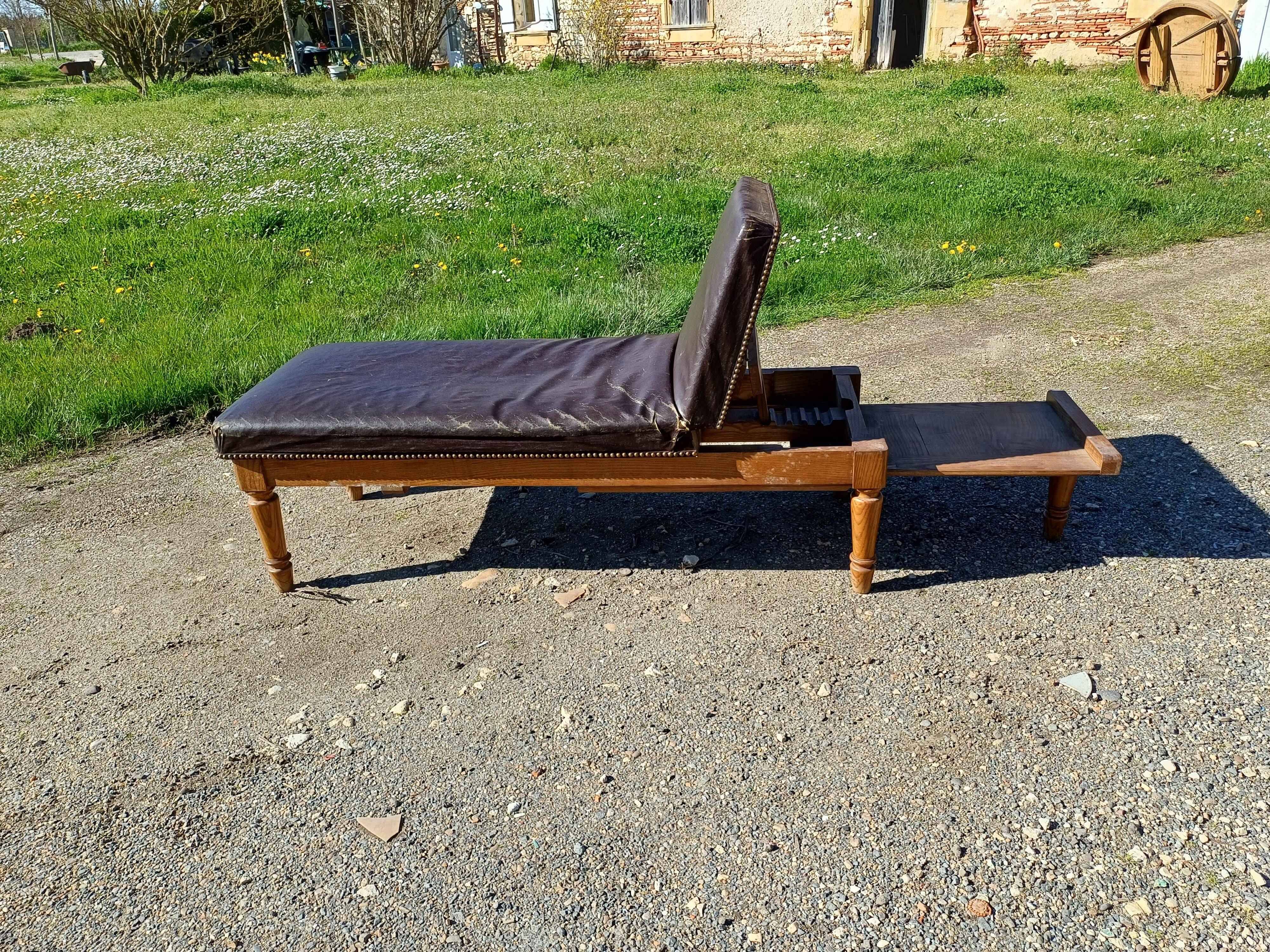 Doctor's bench oak and leather 19th