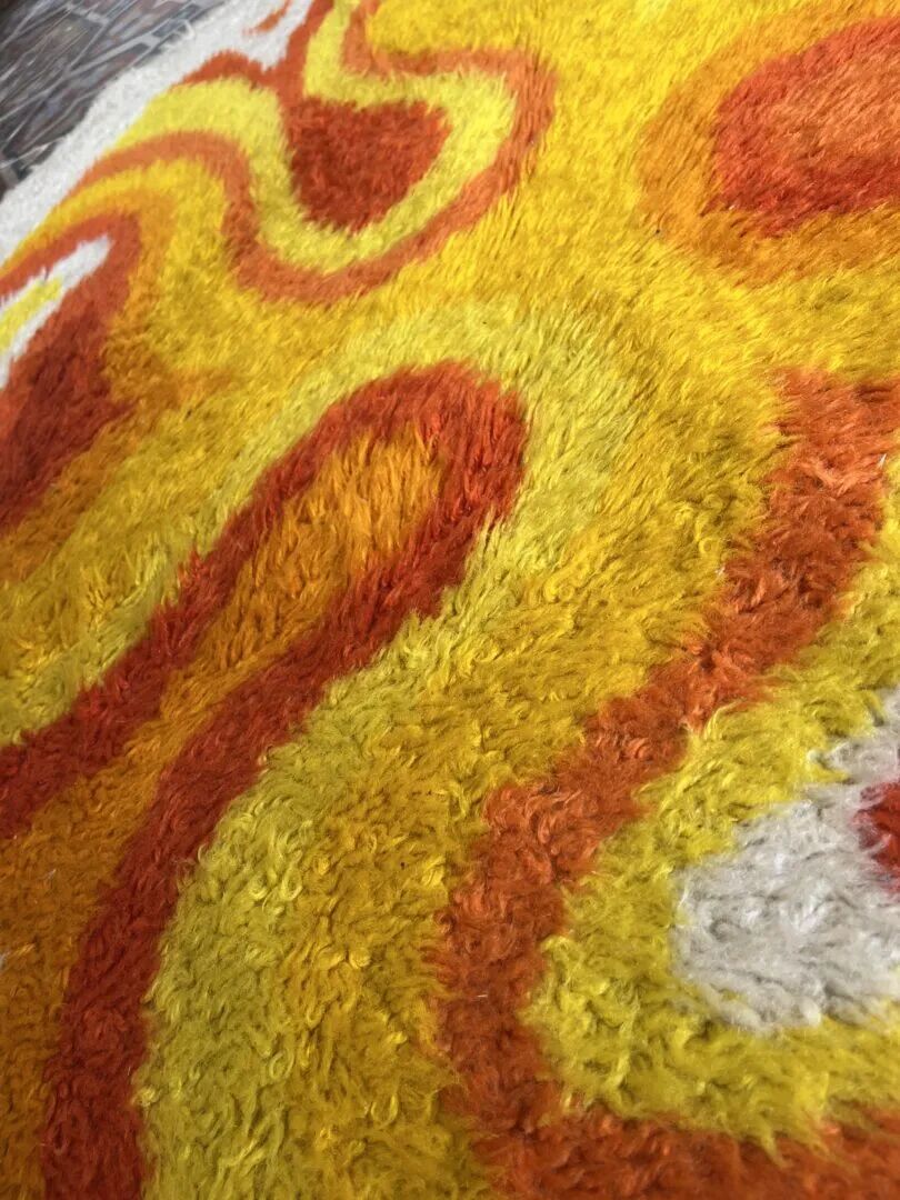 Desso vintage round carpet