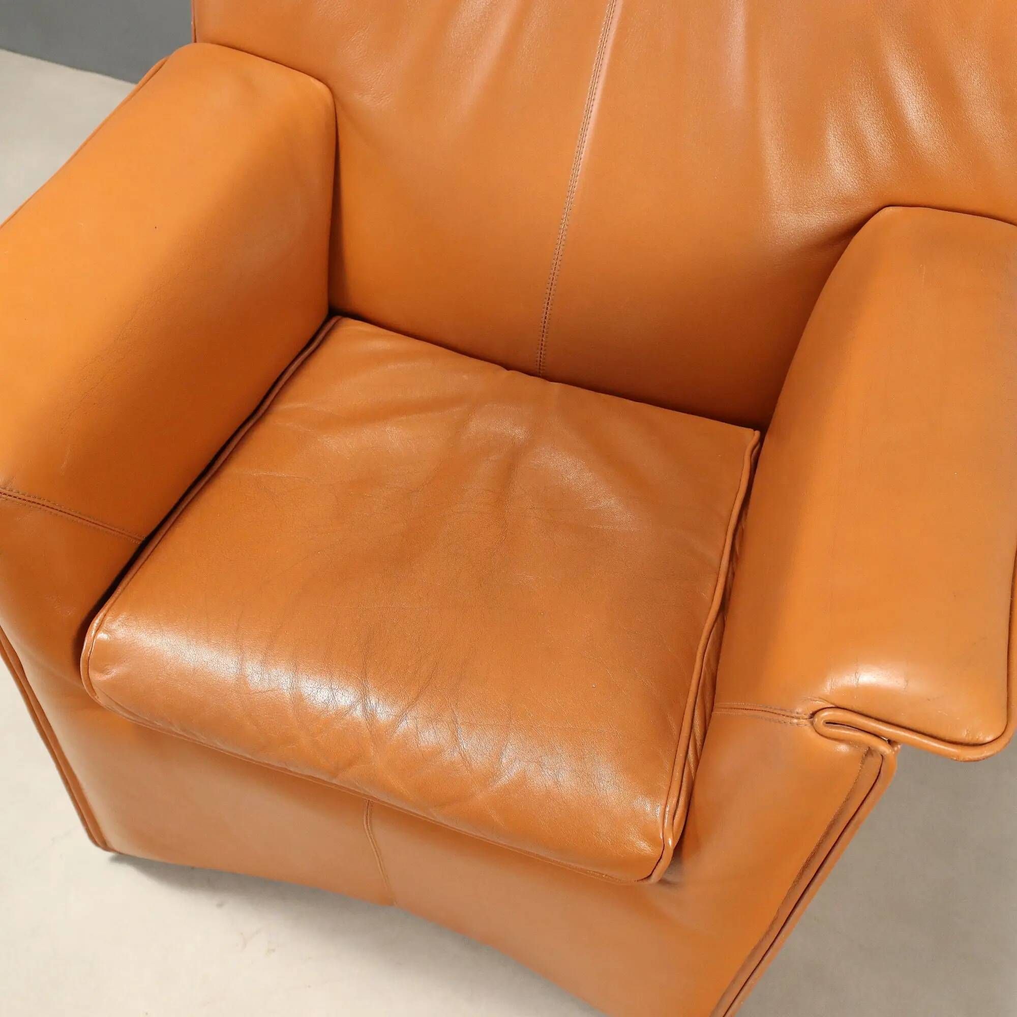 Vintage B&B armchairs Laurianetta design by Afra and Tobia Scarpa from the 1980s.