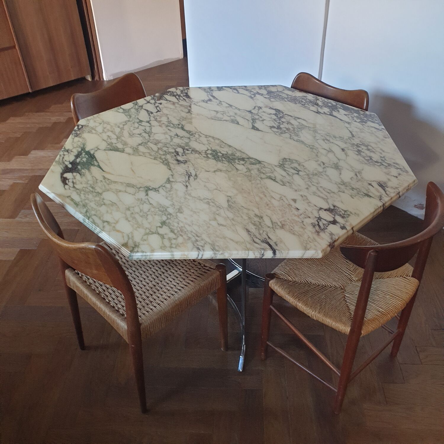 Table à manger en marbre Roche Bobois vintage 70