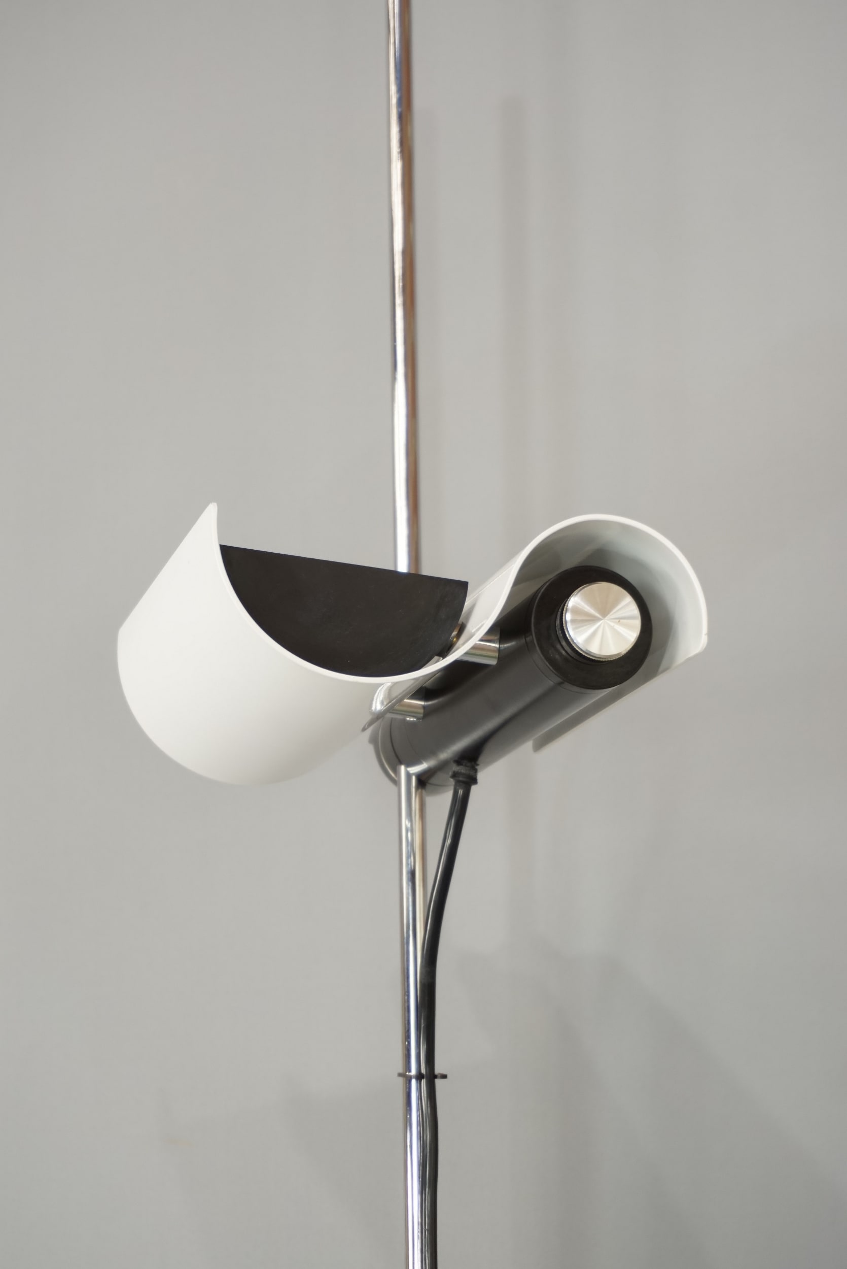 Floor lamp model DIM 333 by Vico Magistretti for Oluce 1970