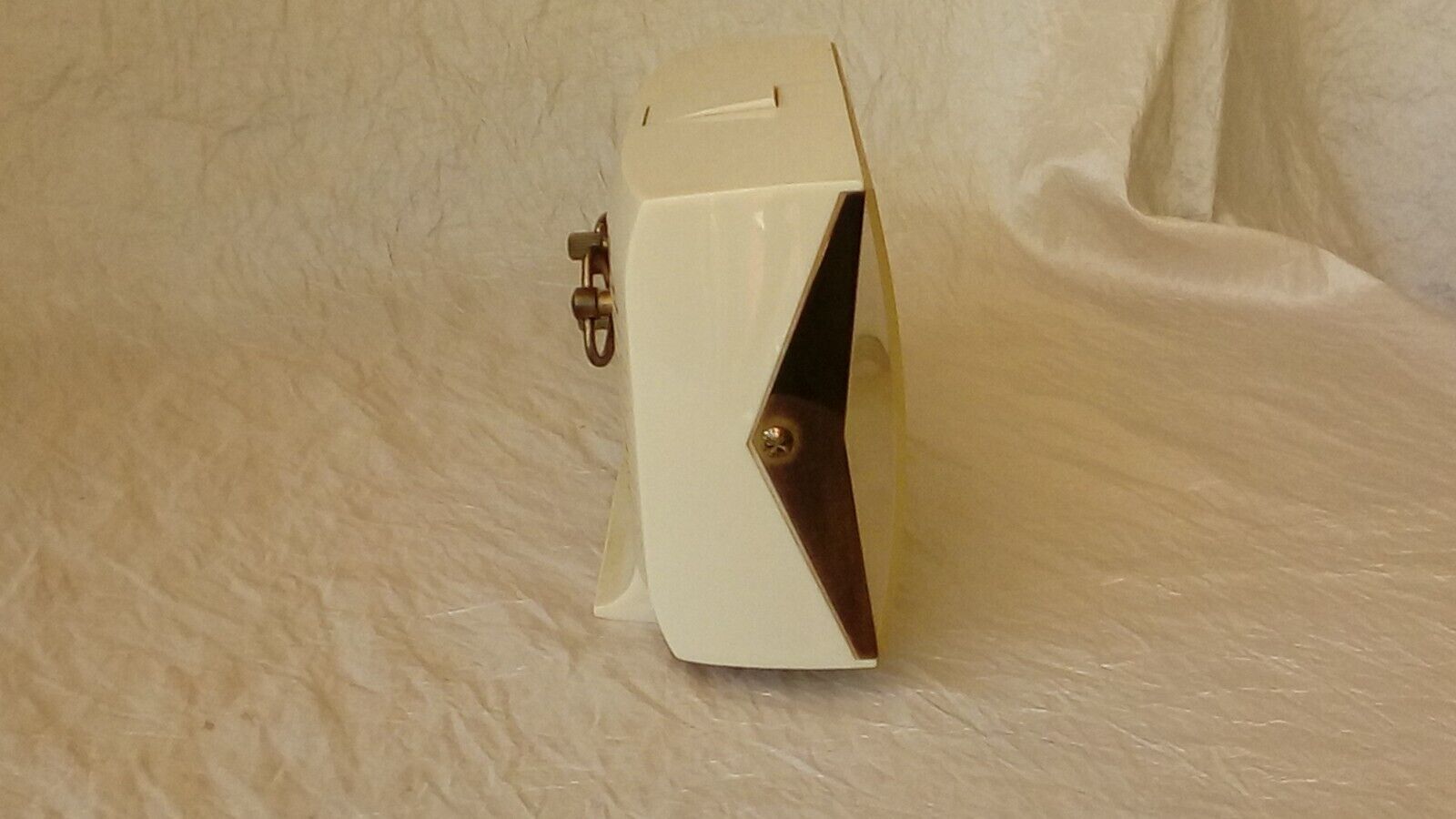 Jaz awakening in bakelite white years 70s