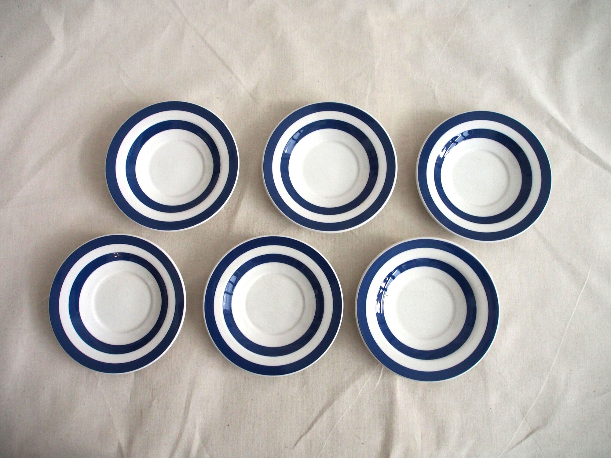Series of 6 coffee cups in faience with blue stripes with saucers