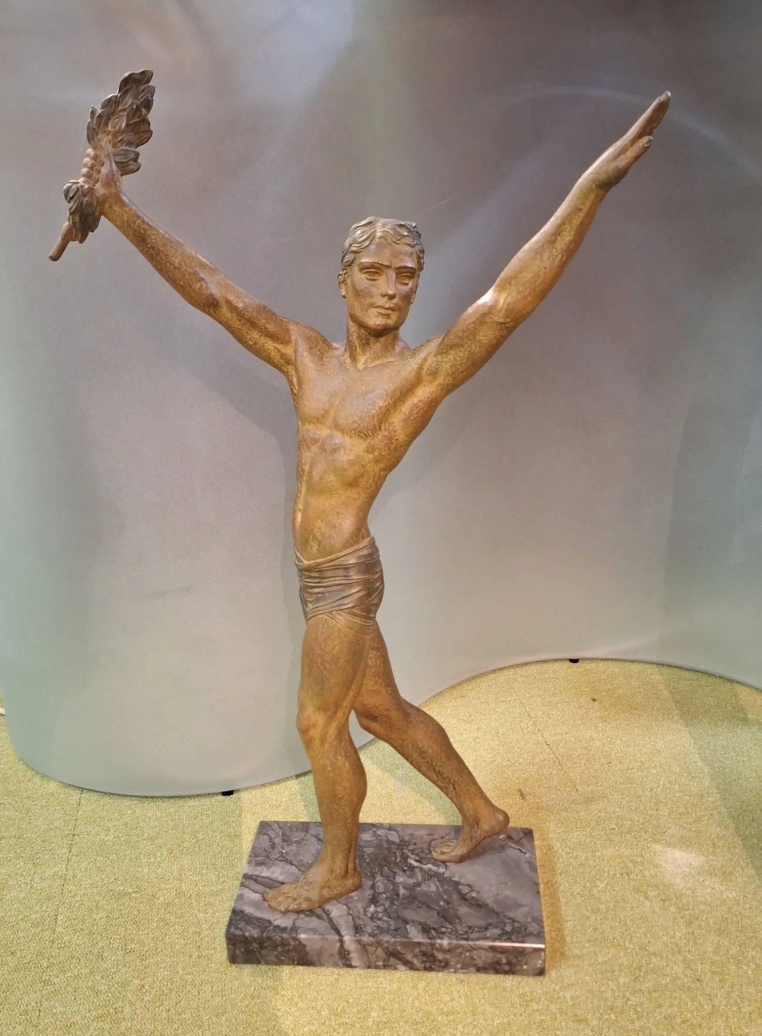 Art Deco statue "The Victory"