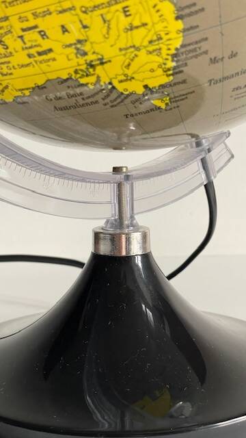 Illuminated terrestrial globe made in italy