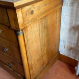 Light-colored empire chest of drawers