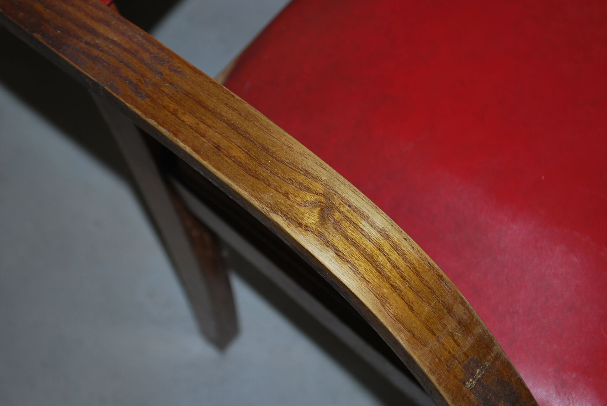 Fauteuil vintage année 40 rouge