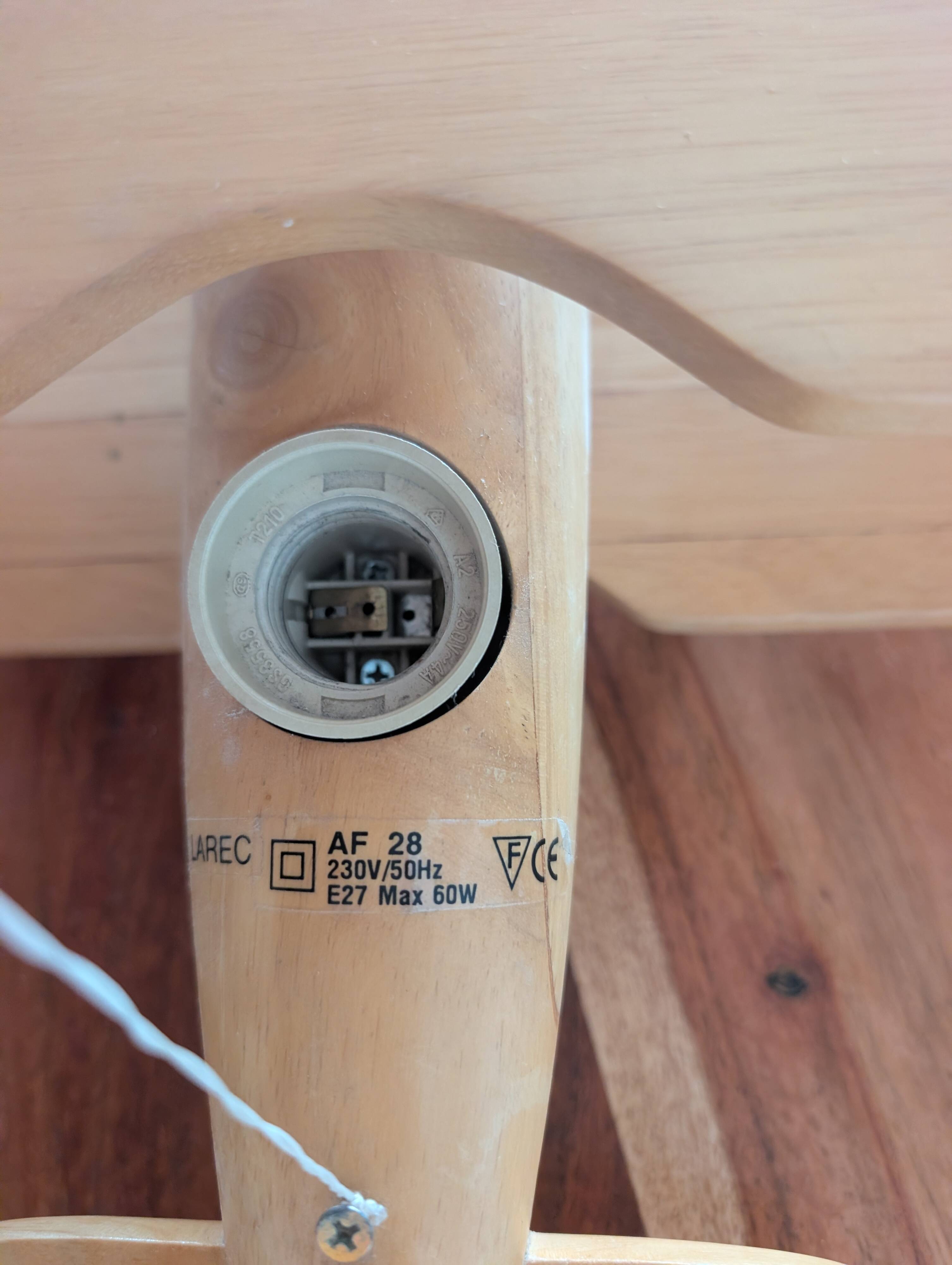 Wooden aircraft suspension