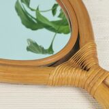 Rattan hand-facing mirror
