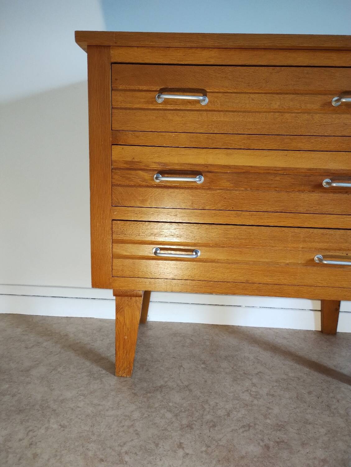 Vintage chest of drawers