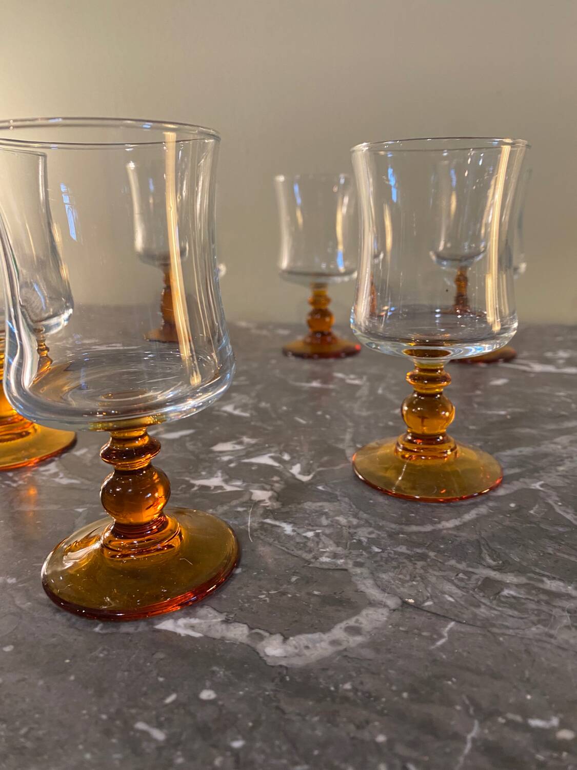 Amber ball-shaped glass base