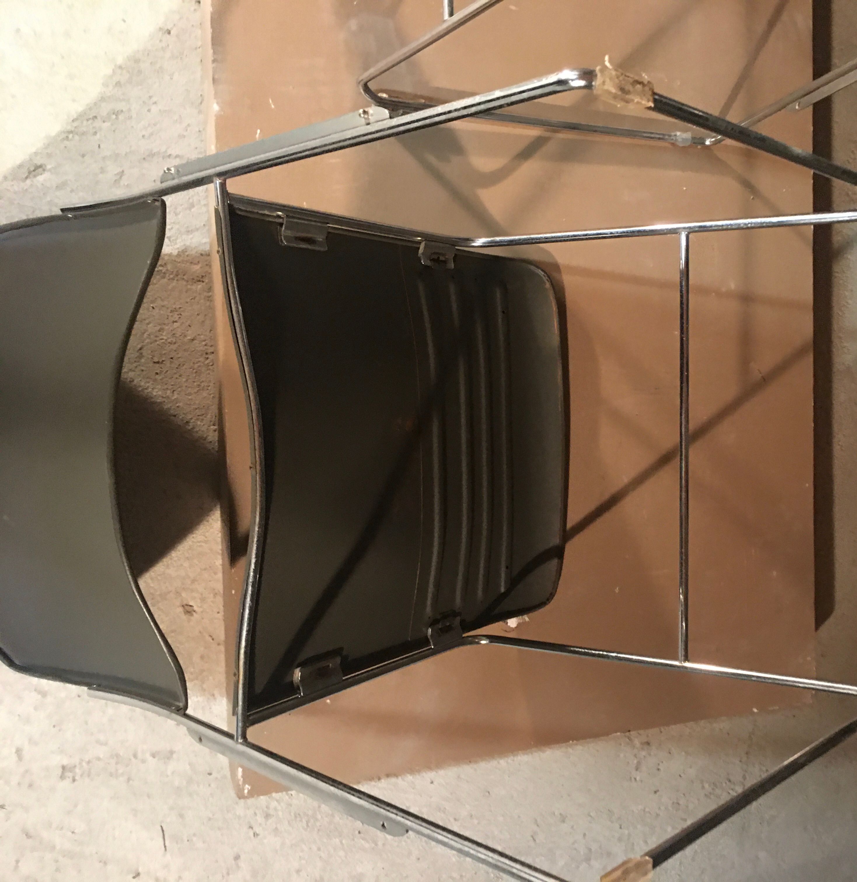 Paire chaises de David Rowland