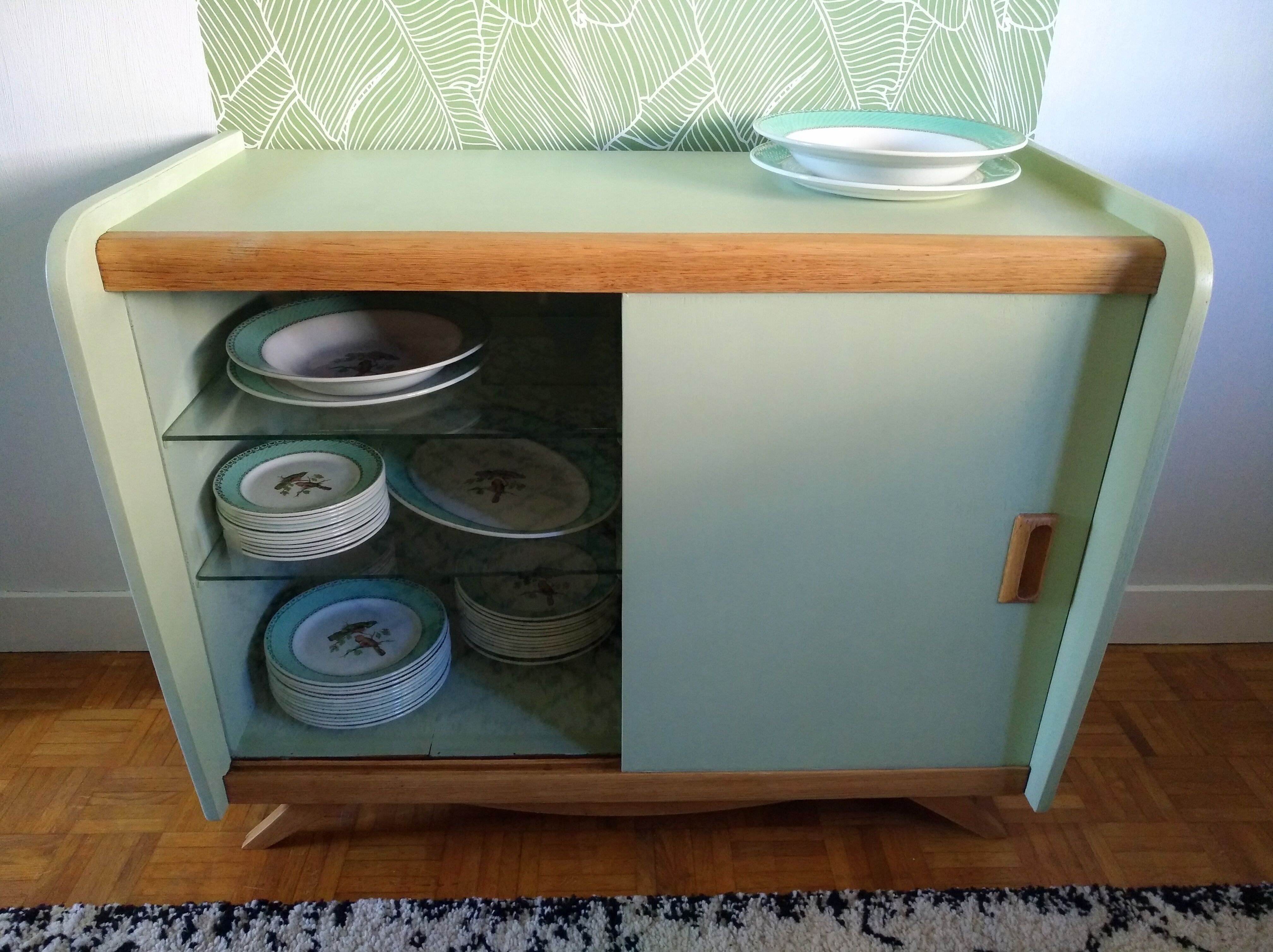 Buffet years 60 feet pastel green compass