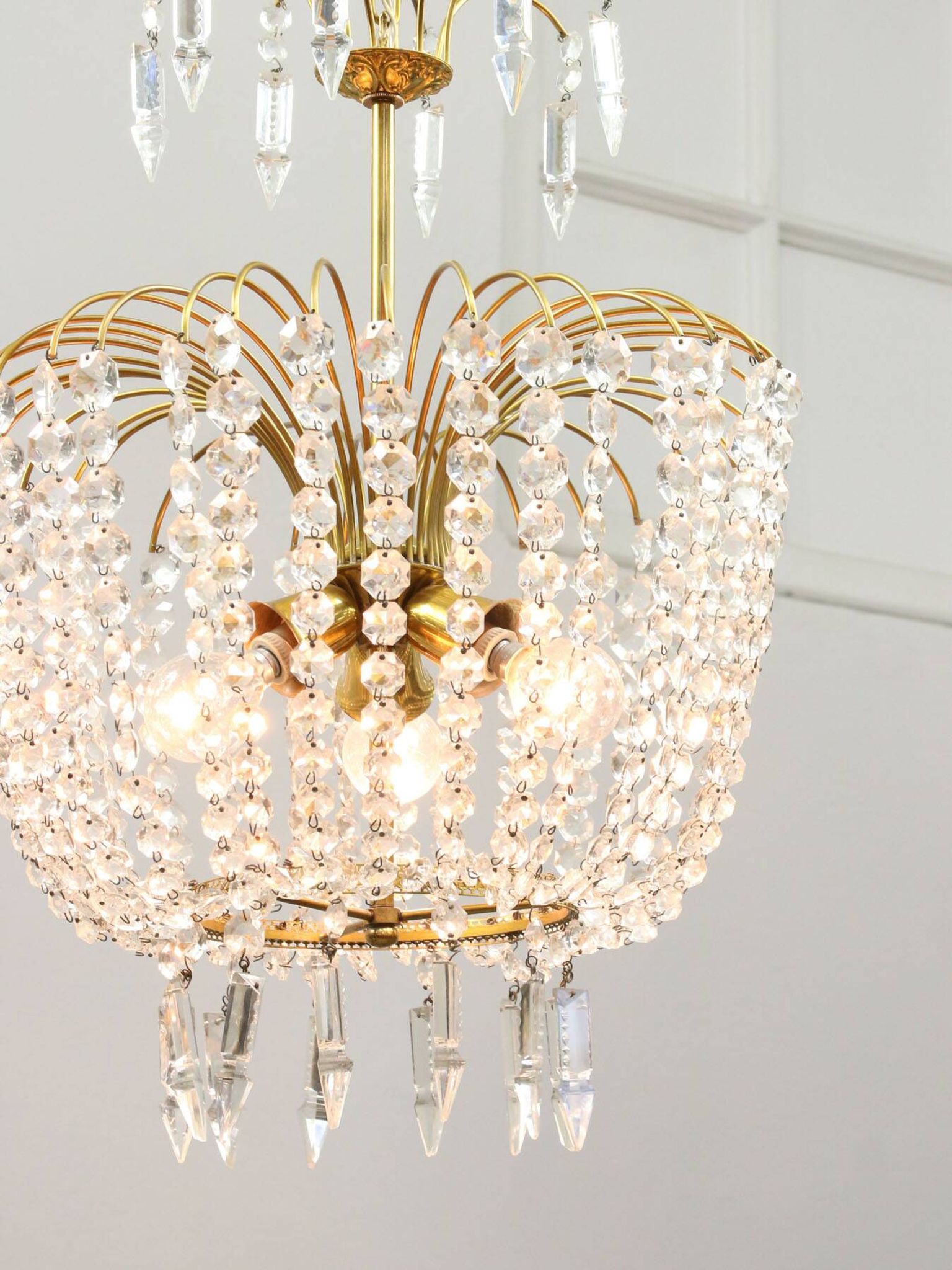 Vintage Italian Crystal and Gilt Metal Chandelier, 1980s