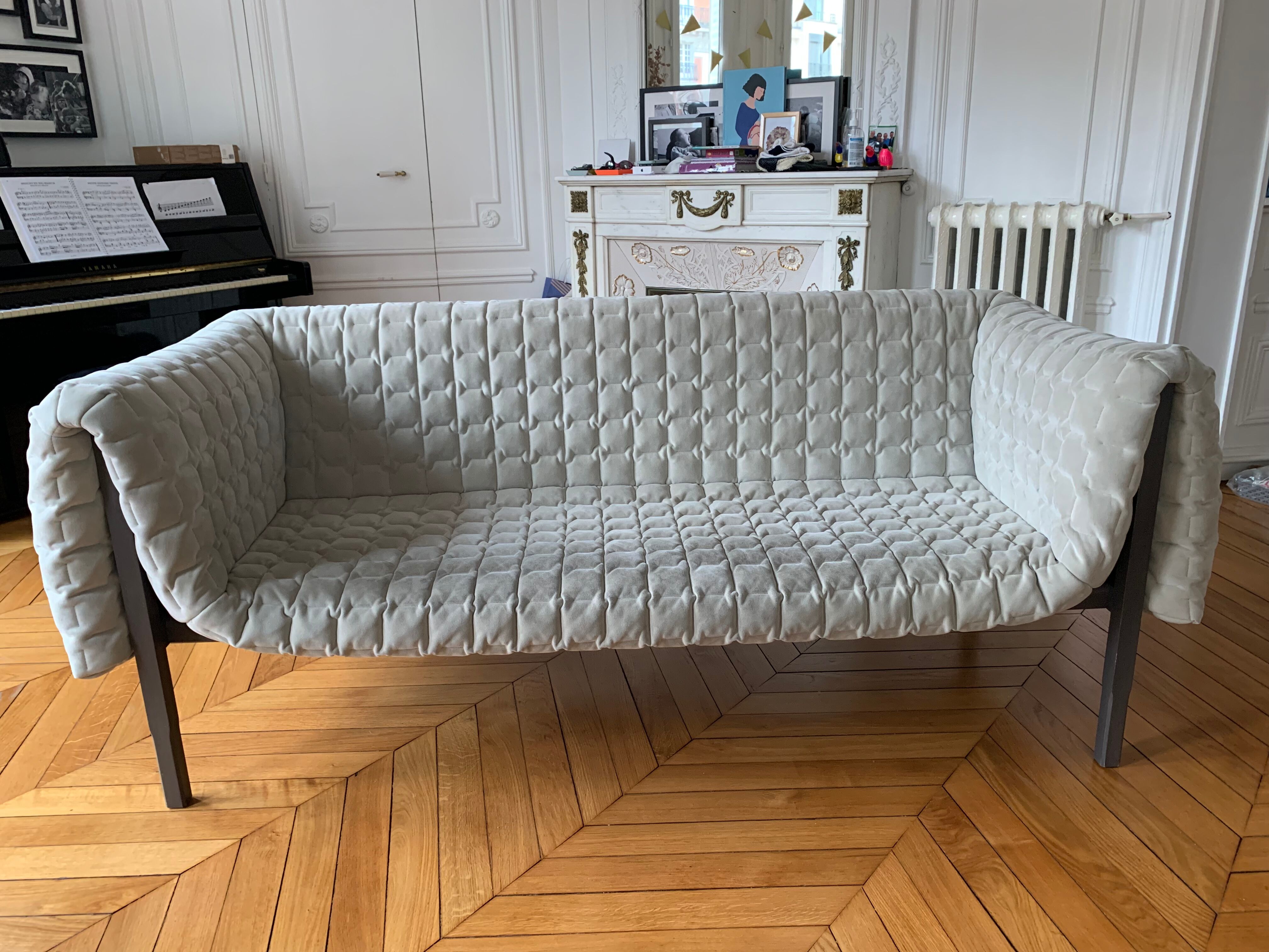 Ruche sofa by Inga Sempé Ligne Roset