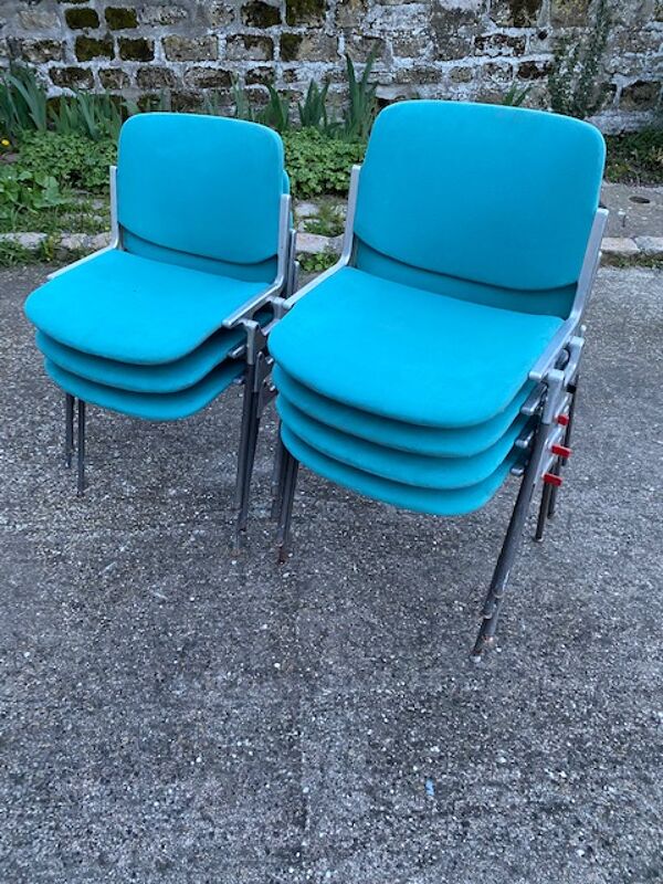 7 chaises DSC 1965 par Giancarlo Piretti éditées par Castelli, Italie