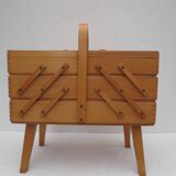 Nice-sized worker, in light varnished wood