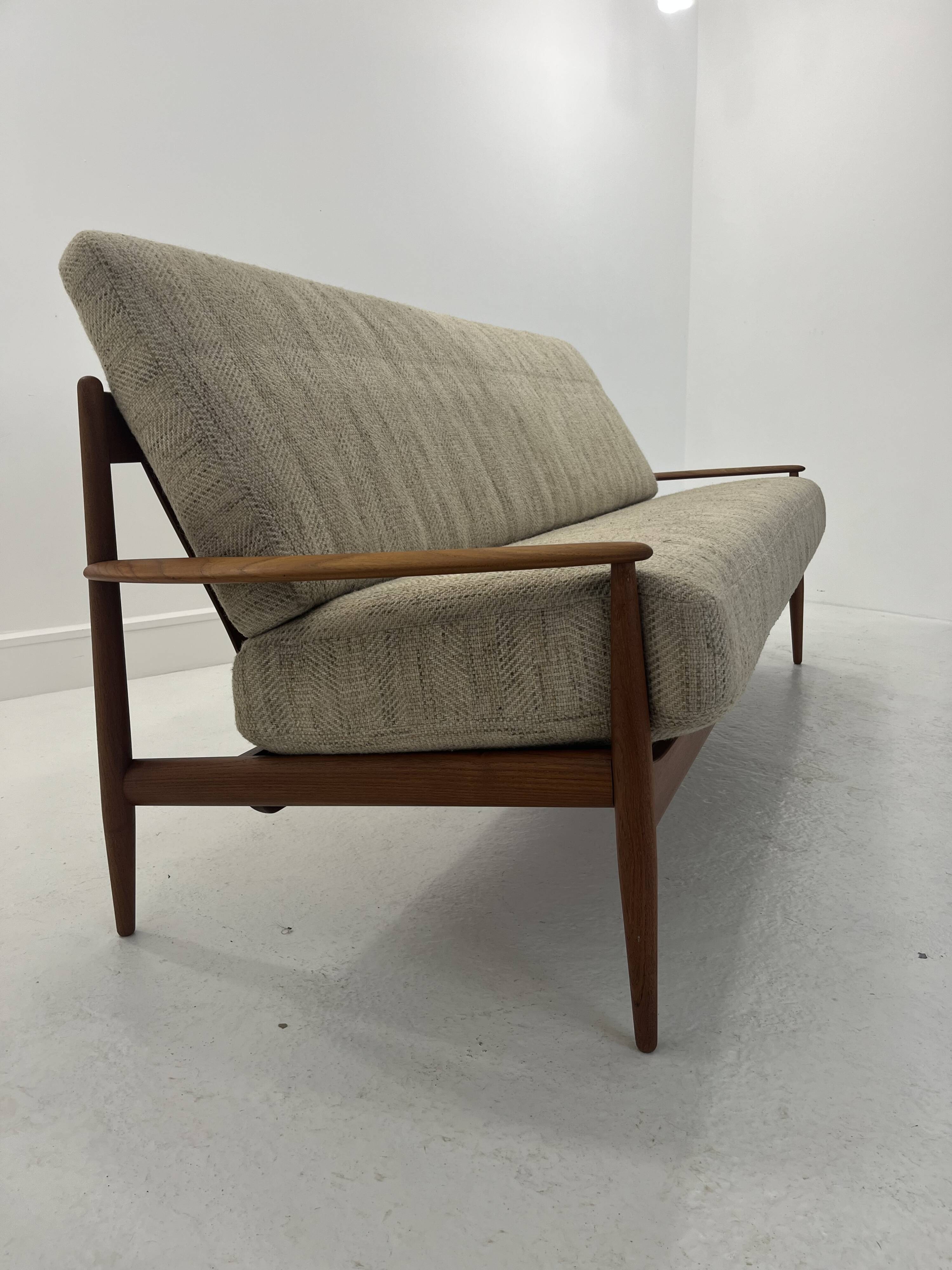 Teak Sofa FD 118 by Grete Jalk for France & Daverkosen, 1950s