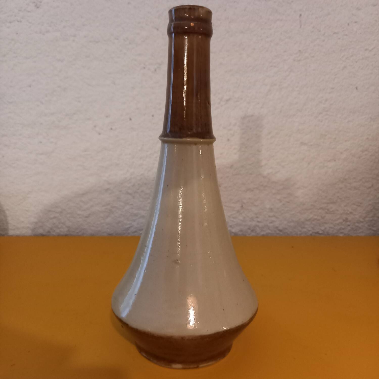 Single-stem vase