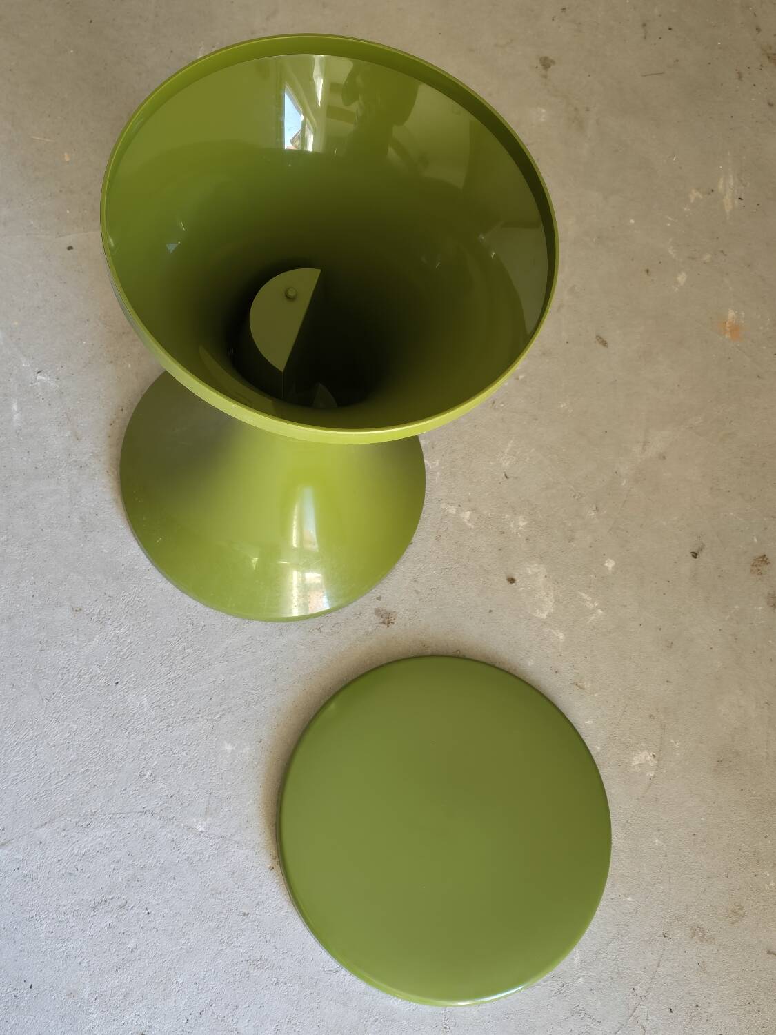 Tam-tam Stamp 1970 mustard color