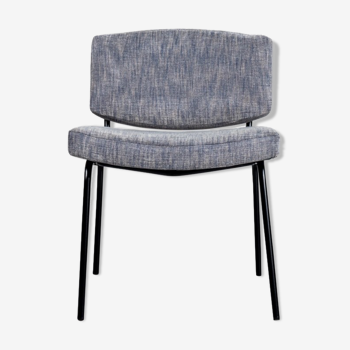 Pierre Guariche's Consulting Armchair for Meurop with Kvadrat fabric