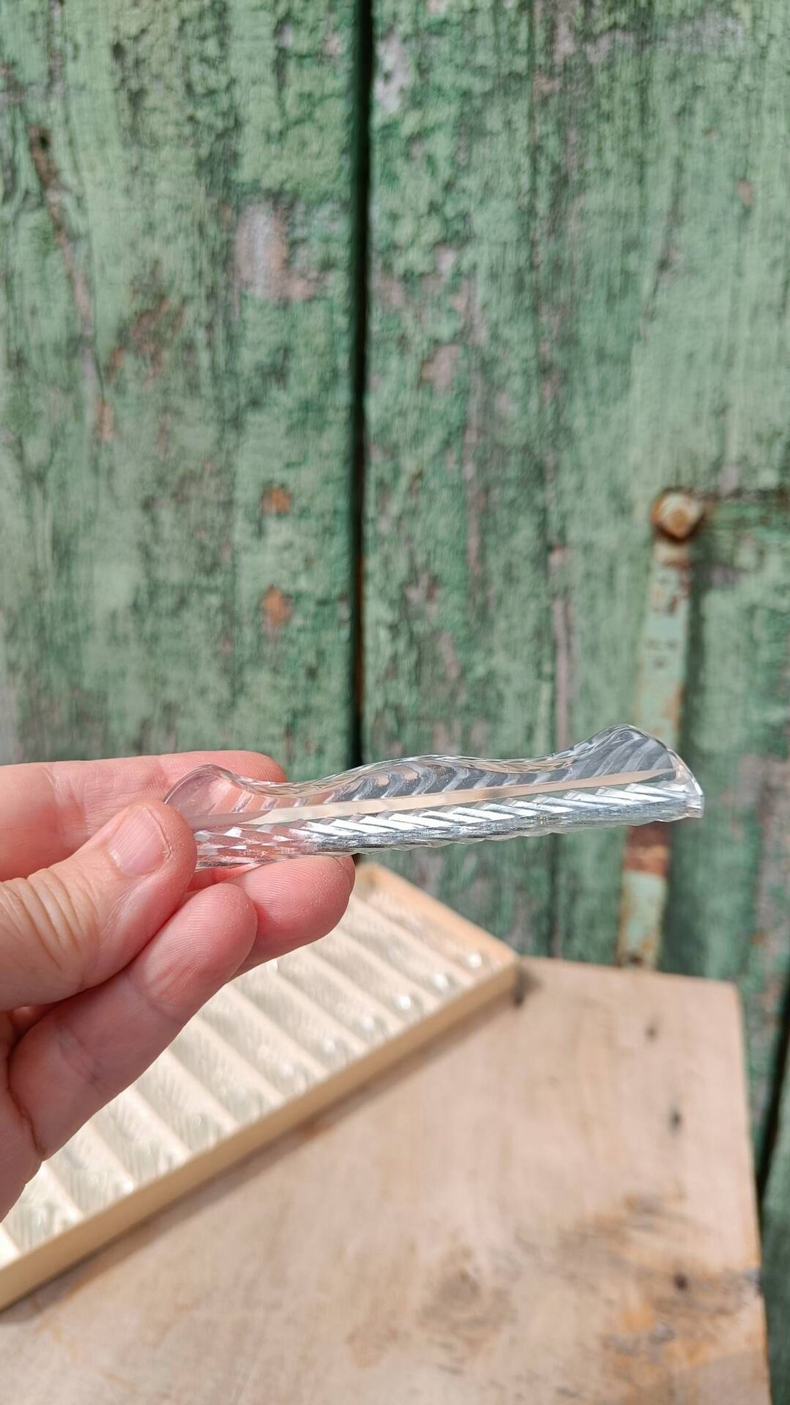 Set of 12 vintage double crystal knife rests with box