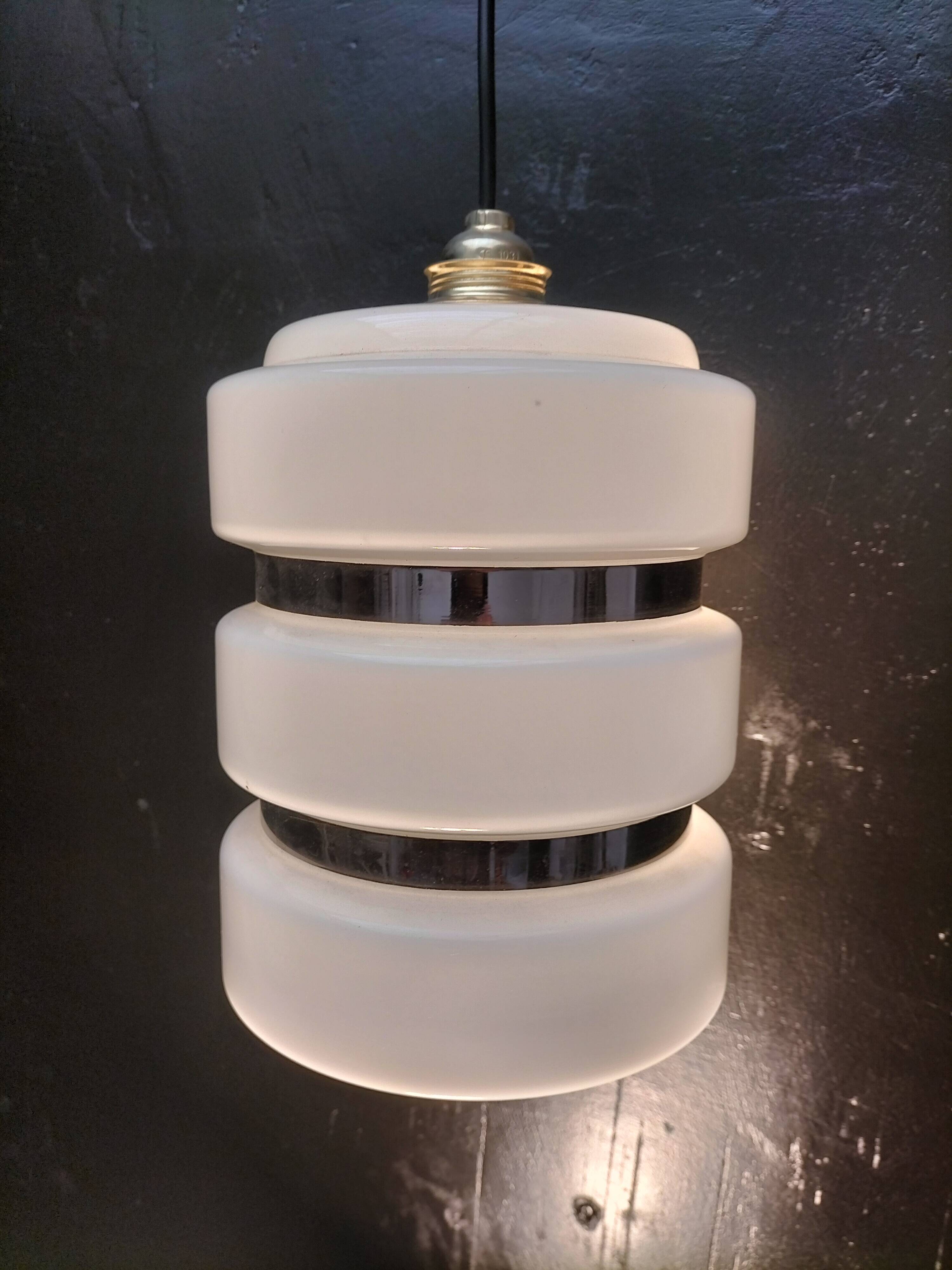 Vintage opaline suspension