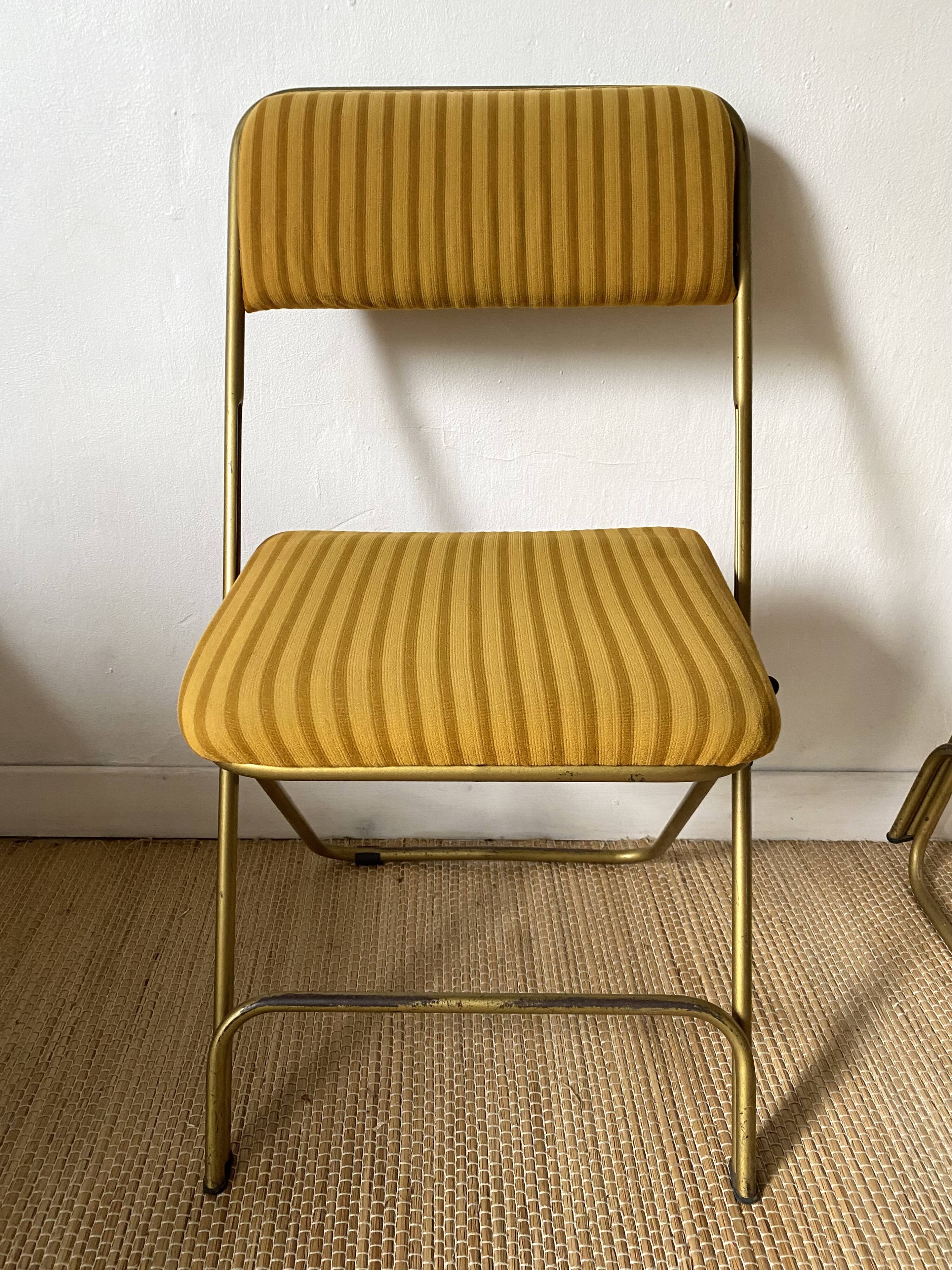 Lafuma folding chairs in velvet and gold metal