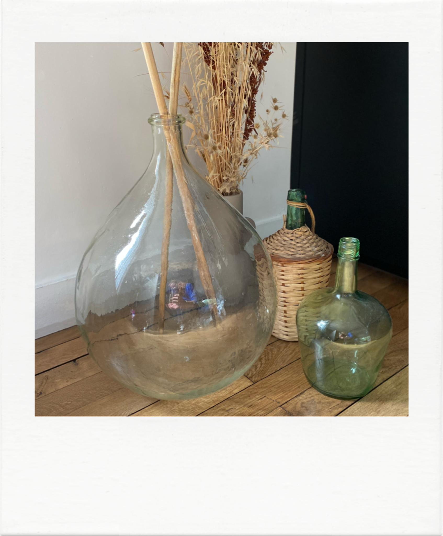 Demijohn in wicker dress