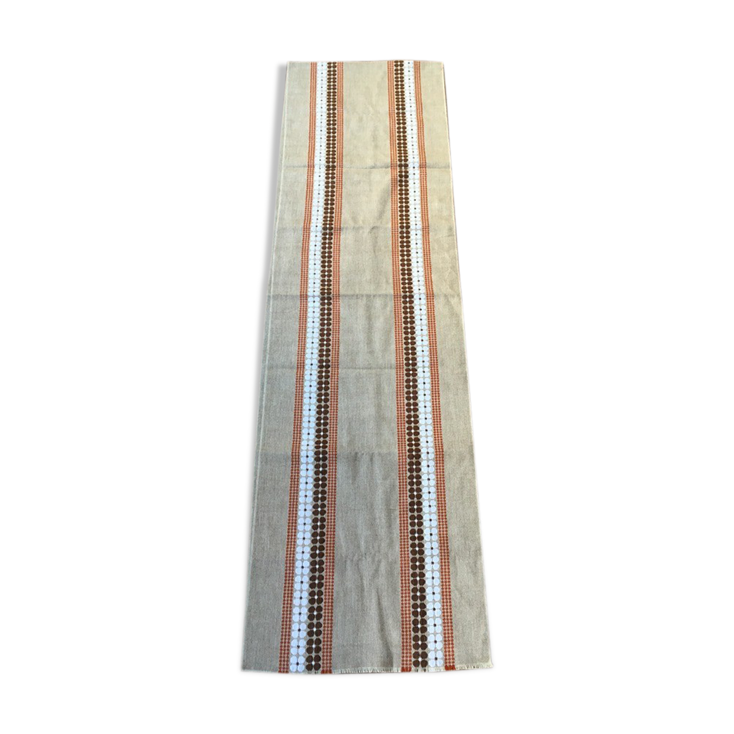 Table path, vintage hanging