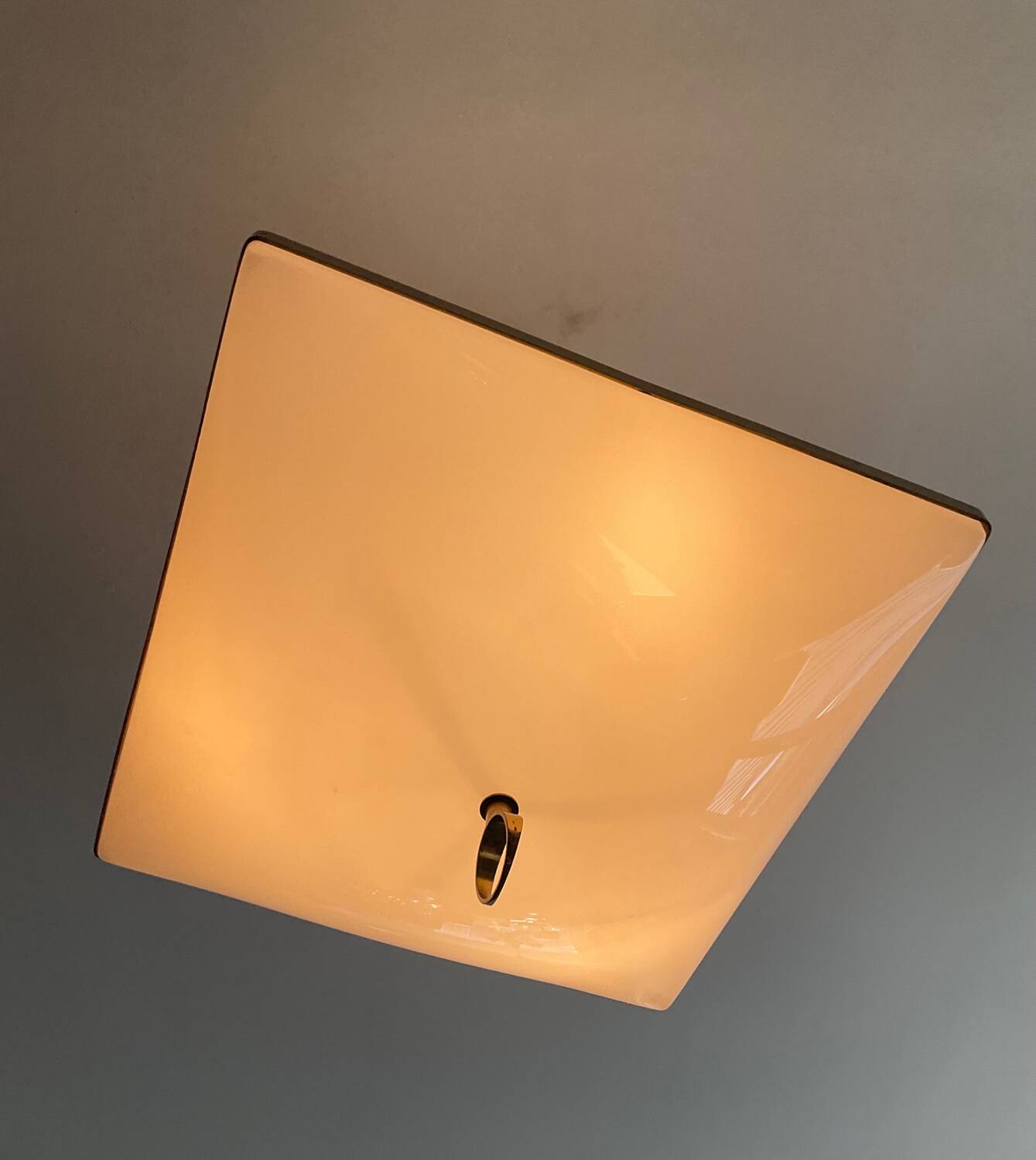 Suspension by Stilux rises and falls from the 60s-70s