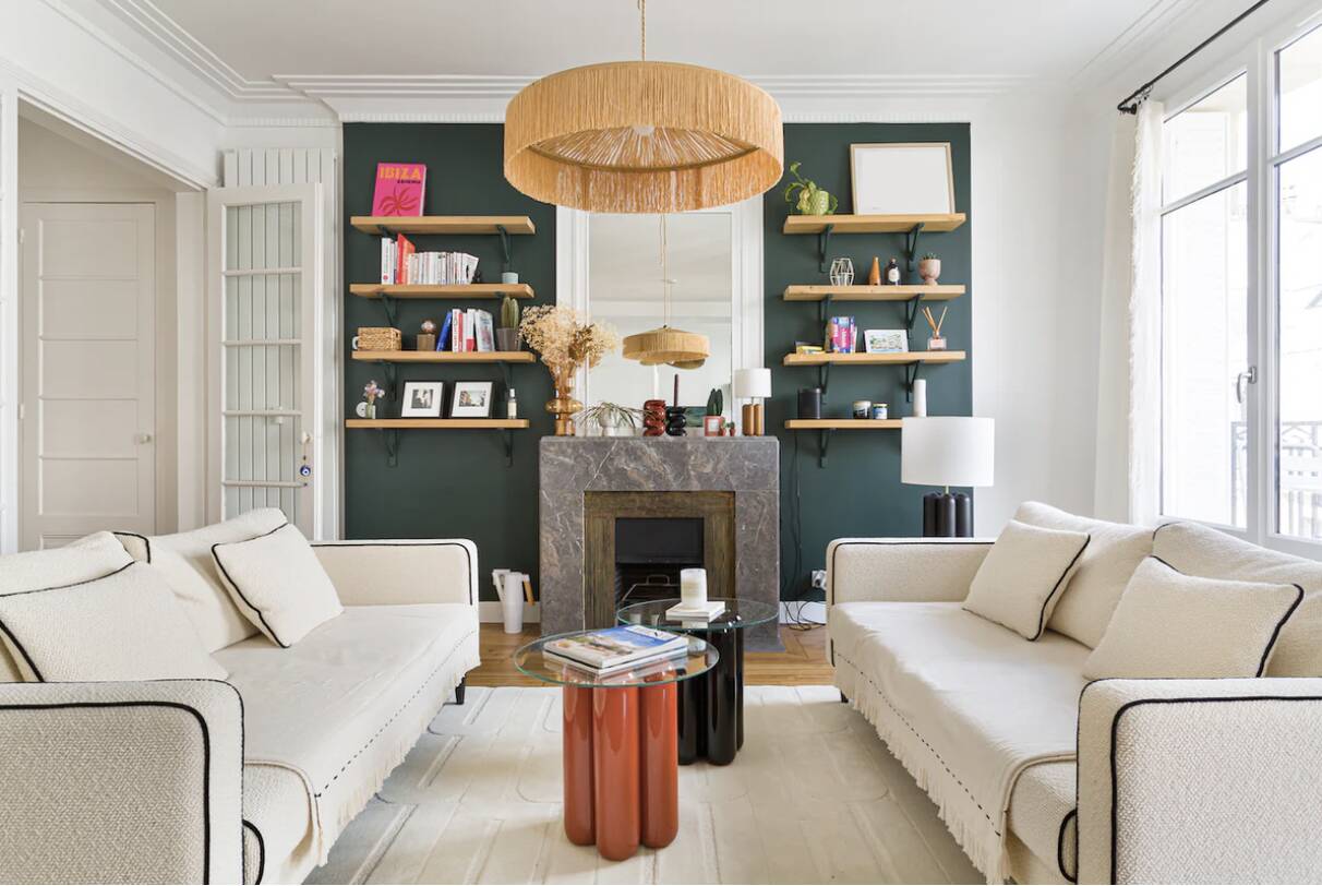 Ceramic pedestal table - TERRACOTTA