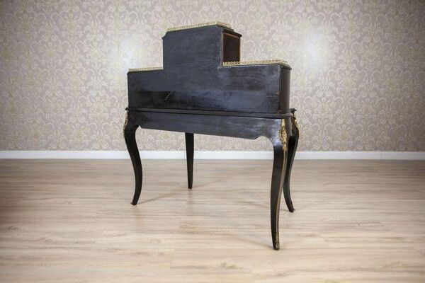 Bureau secrétaire pour dames en acajou et pin plaqué en acajou des années 1950.