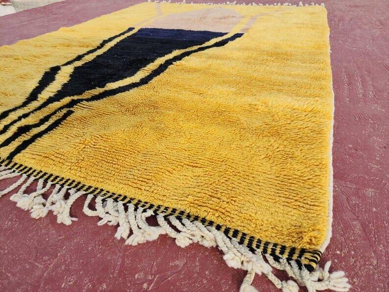 Handmade yellow Berber rug, size 160 x 240 cm