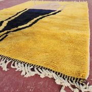 Handmade yellow Berber rug, size 160 x 240 cm
