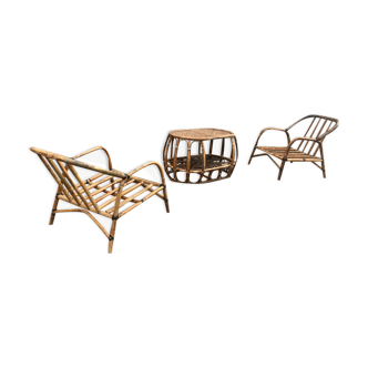 Pair of rattan armchairs and vintage oval table