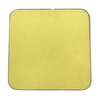 Flat under formica 1950 yellow