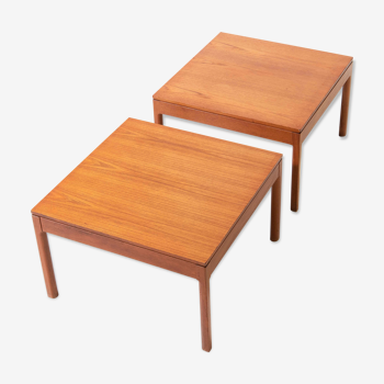 Un ensemble de deux tables d’appoint en teck - années 1950